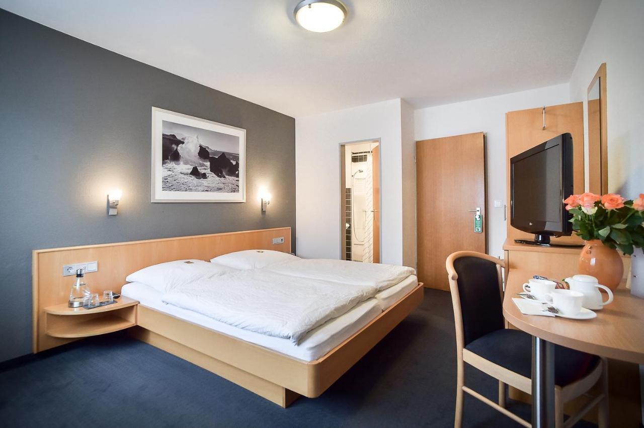 Mautner Airport Und Messehotel 3* Stuttgart